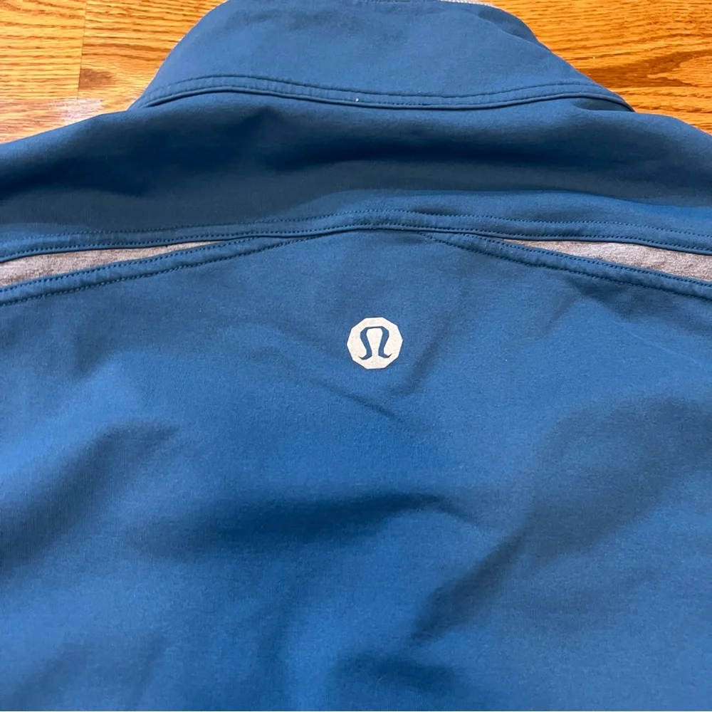 Lululemon Men’s Quarter Zip Longsleeve Pullover Shirt - Picture 8 of 14